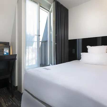 Hotel Libertel Gare De L'est Francais 3*