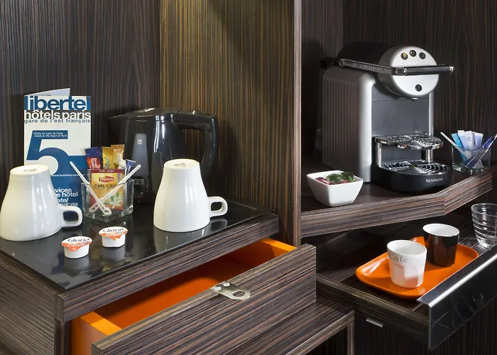 Hotel Libertel Gare De L'est Francais 3*