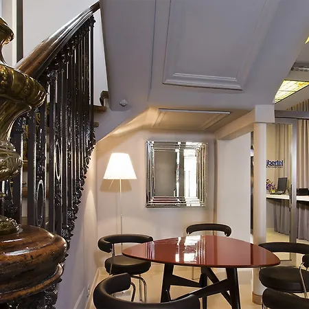 Hotel Libertel Gare De L'est Francais 3*