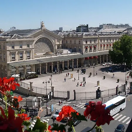 Hotel Libertel Gare De L'est Francais 3*