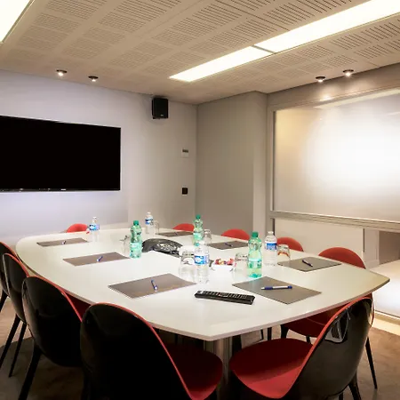 Hotel Libertel Gare De L'est Francais 3*