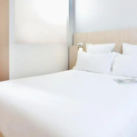 Libertel Gare De L'est Francais 3*